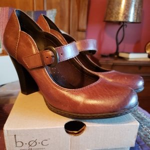 Heeled leather uppers shoe